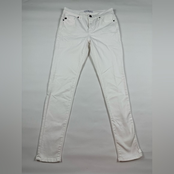 KanCan Denim - Kancan white stretchy jeans. Size 7/27